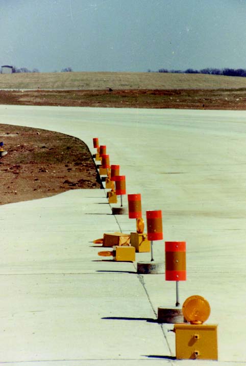 Valley Illuminators roadway reflectors pic_2
